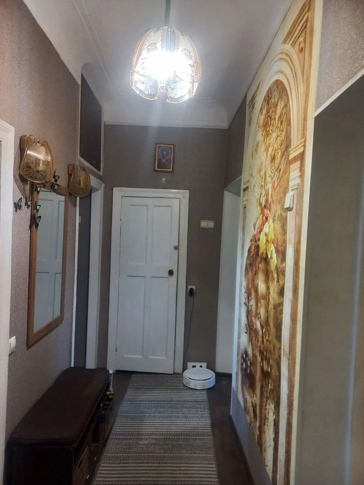 For Sale: 4-room apartment on Borisпіль Street, Soskmistche