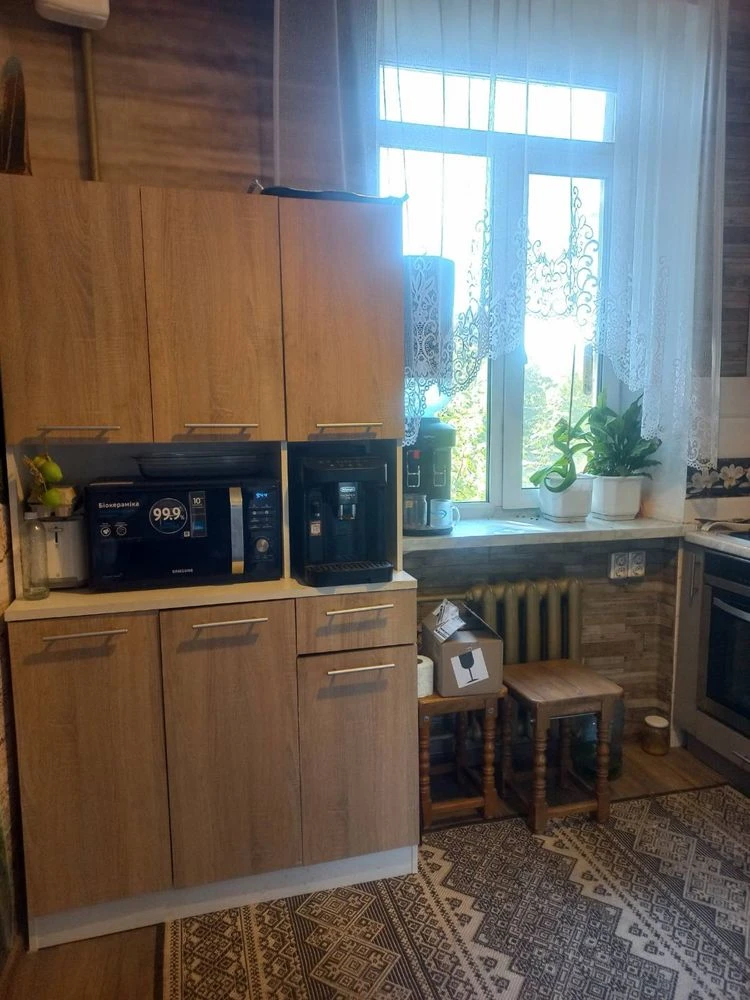 For Sale: 4-room apartment on Borisпіль Street, Soskmistche