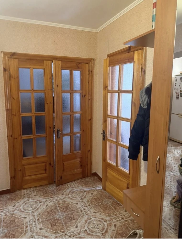 Продається 3-кімнатна квартира, Бориспіль, вул. Лютнева