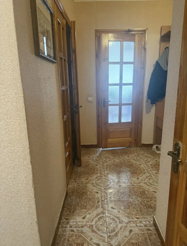 Продається 3-кімнатна квартира, Бориспіль, вул. Лютнева