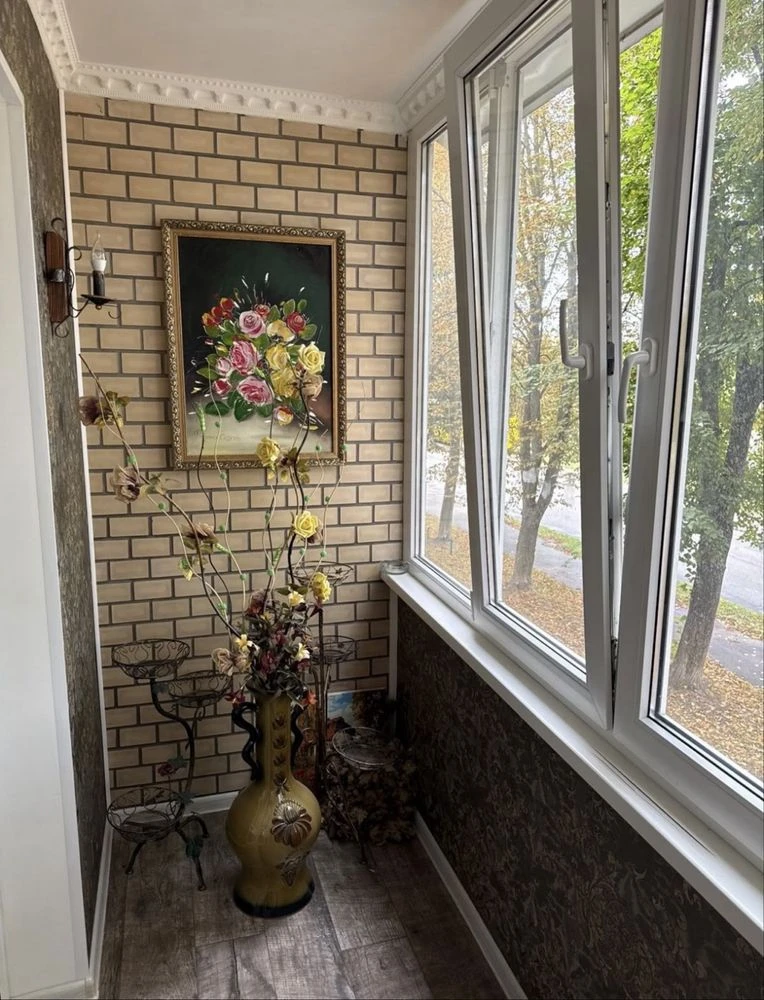 Продається 3-кімнатна квартира, Бориспіль, вул. Лютнева