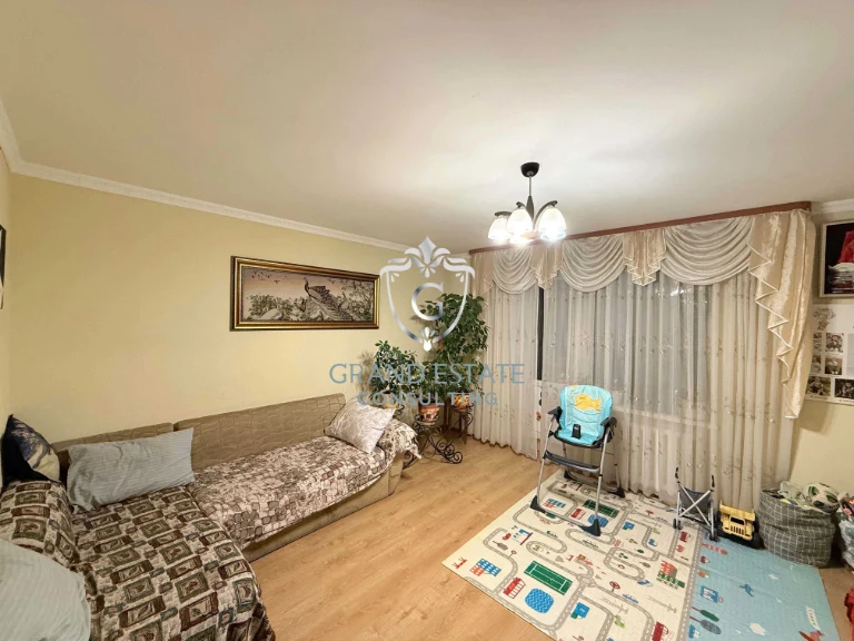 Продається 3-кімнатна квартира 68 м² вул. Київський шлях 49, Бориспіль