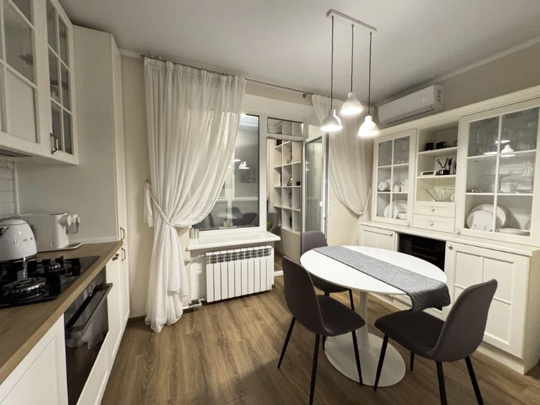 Квартира 1 комнатай, 40 м2 с мебелью и техникой в Борисполе