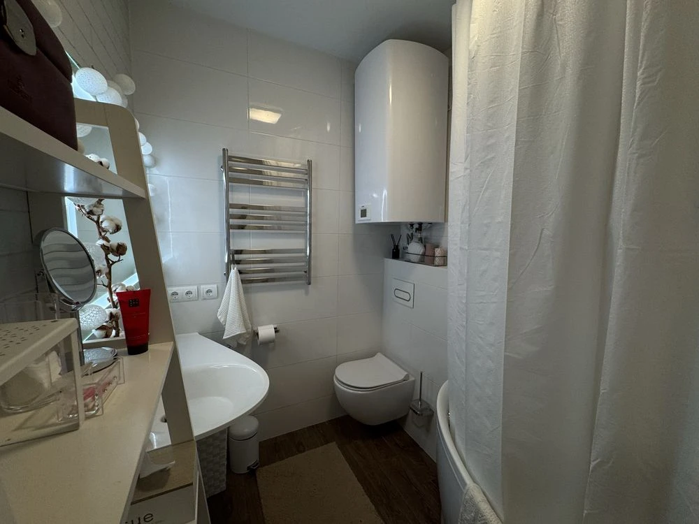 Квартира 1 комнатай, 40 м2 с мебелью и техникой в Борисполе
