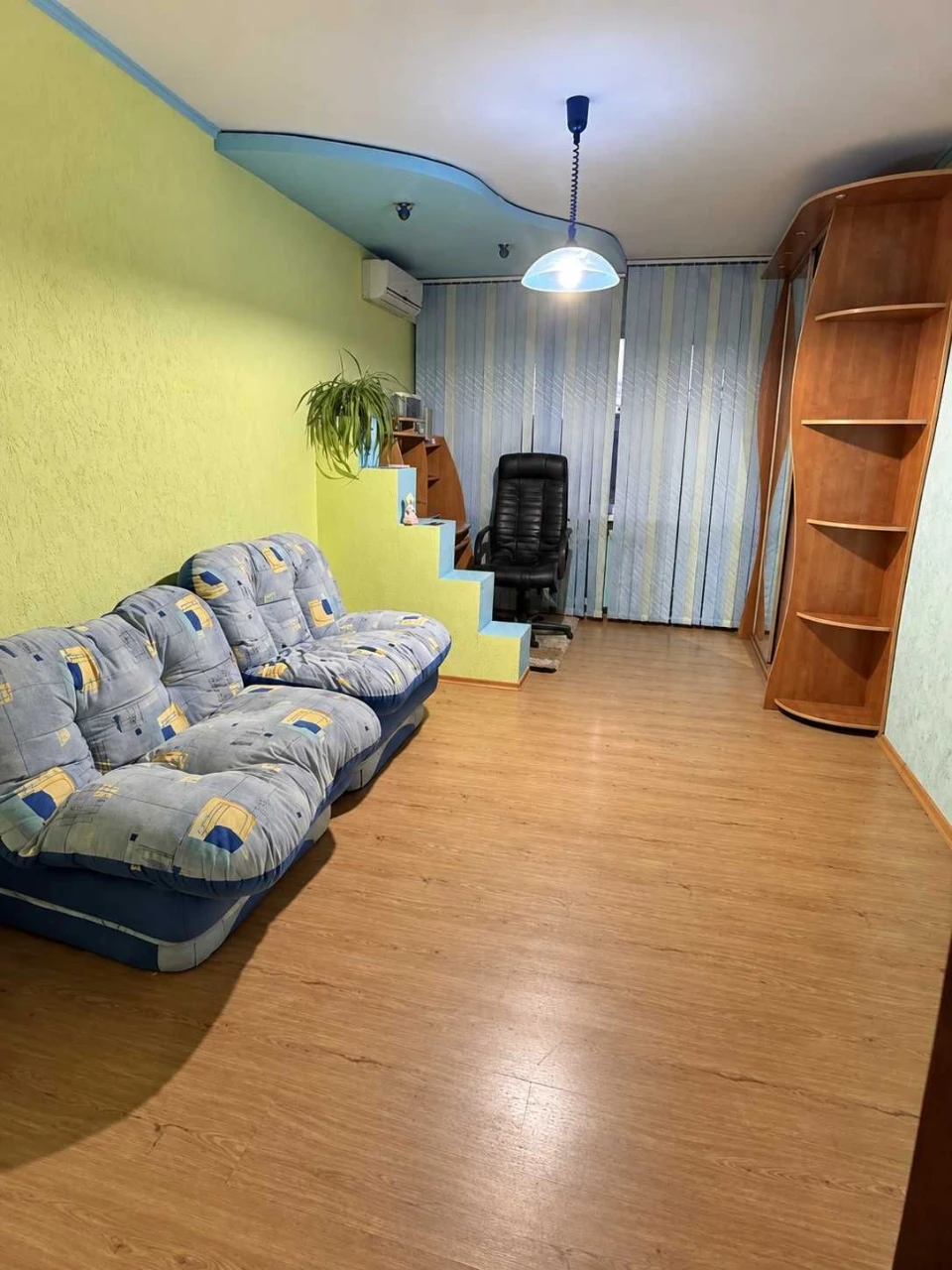 2-room apartment with furniture and appliances, Renovated, for sale