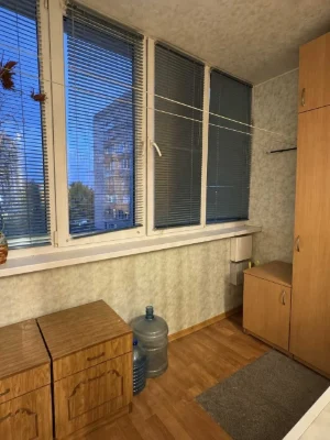 2-room apartment with furniture and appliances, Renovated, for sale