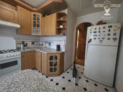 Другий поверх, вулиця Гудзя, 10