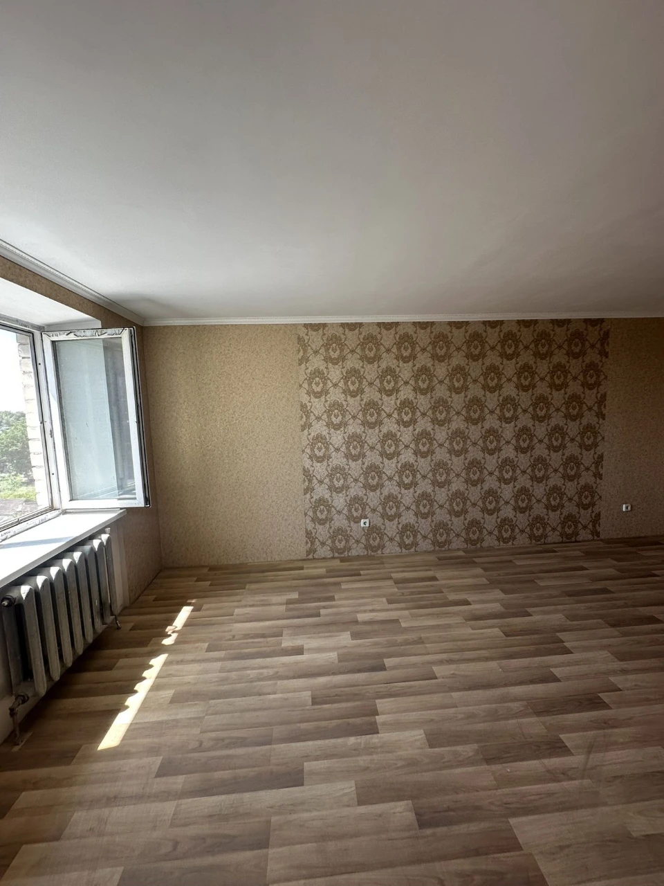 Продається 3-кімнатна квартира в Борисполі, ЖК "Уюткіно". Вулиця В. Йови