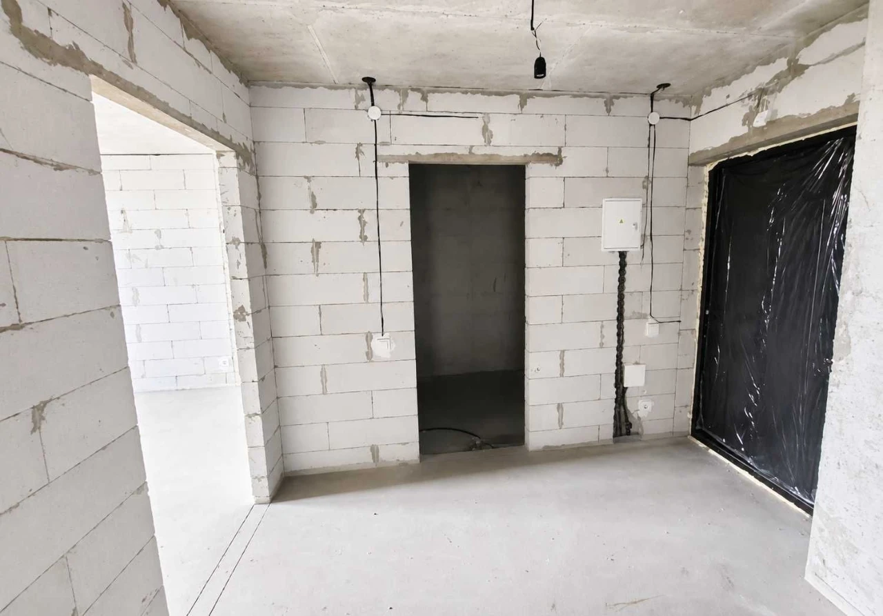 1-bedroom apartment in new building, 4th floor/10th floor, gas boiler
