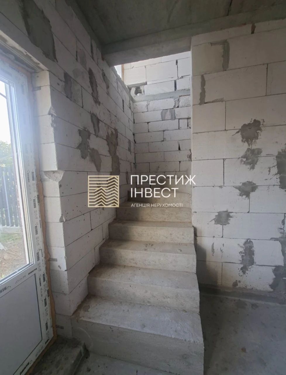 Продаж однокімнатного апартаменту в таунхаусі