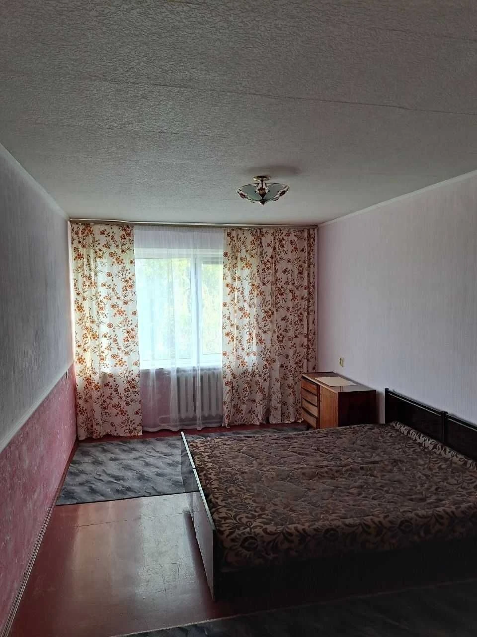 Продається 2-кімнатна квартира, житловий стан