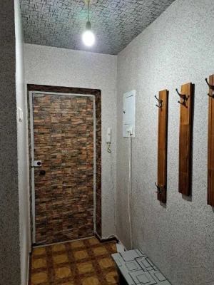 Продається 2-кімнатна квартира, житловий стан