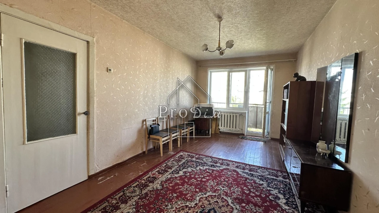 Sale of a 2-bedroom apartment 45 sq. m. Soskmitche, Boryspil without %%