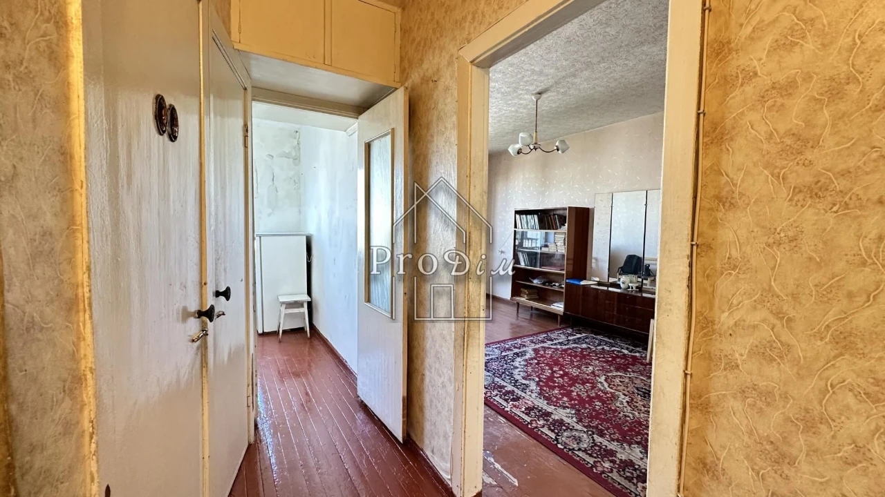 Sale of a 2-bedroom apartment 45 sq. m. Soskmitche, Boryspil without %%