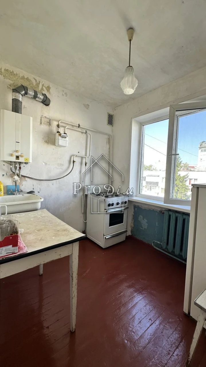 Sale of a 2-bedroom apartment 45 sq. m. Soskmitche, Boryspil without %%