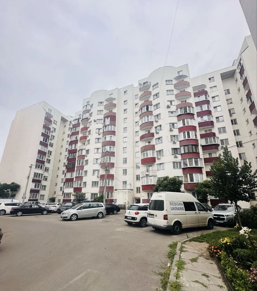 Sale of a Euro-One-Bedroom Apartment 46 sq.m in the "Leleka" Residential Complex on Golovatogo Street
