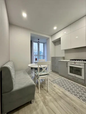 Продажа 1-комнатной квартиры в центре ЖК Скай Сити, индивидуальные платежи.