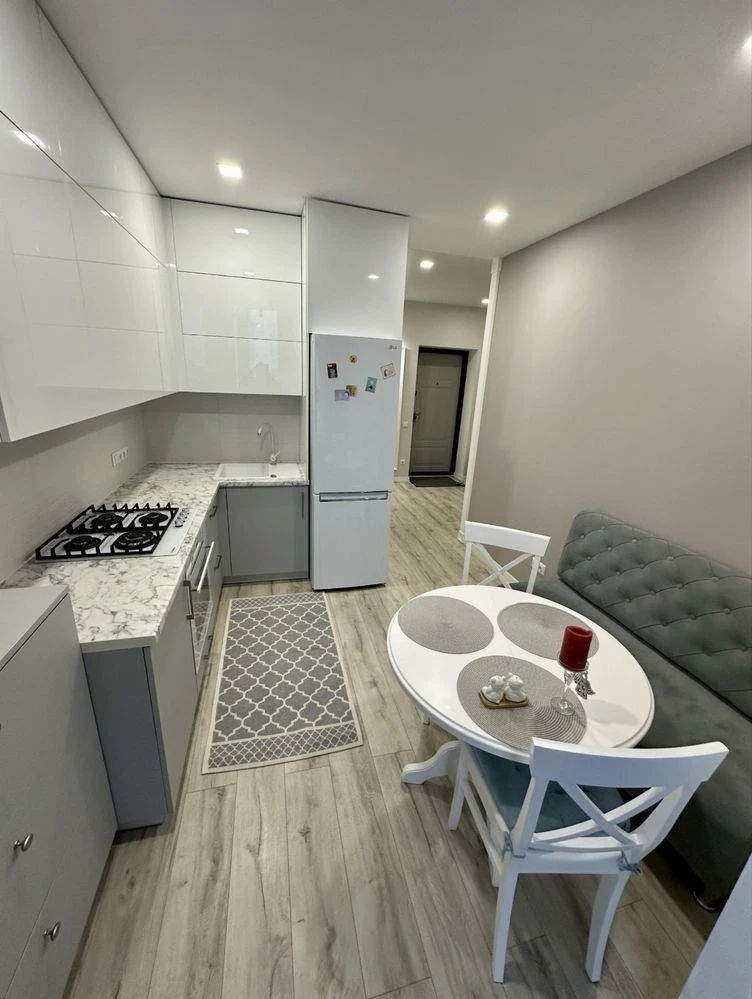 Продажа 1-комнатной квартиры в центре ЖК Скай Сити, индивидуальные платежи.