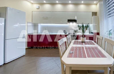 Urgent! 3-room apartment of 100m2 in Borodino residential complex