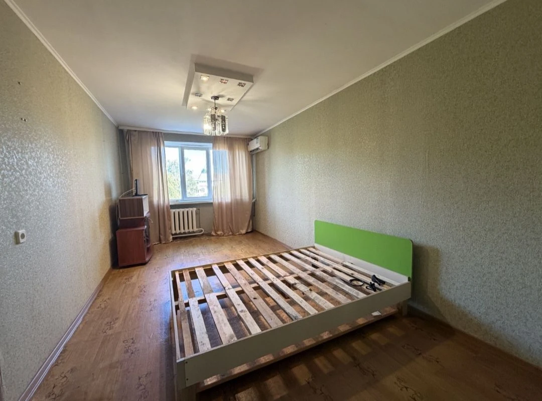 Продажа 3-комнатной квартиры в г. Борисполь, ул. Авиаторов