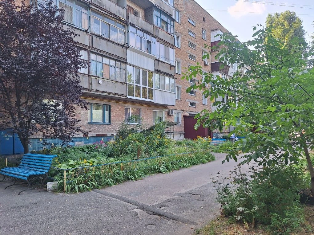Продаж однокімнатної квартири 35 м² на вулиці Лютнева в місті Бориспіль