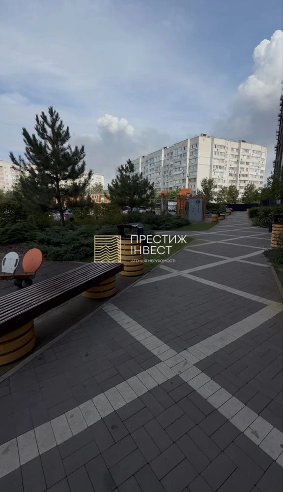Urgent! Sale of an exclusive 1-bedroom apartment with individual
