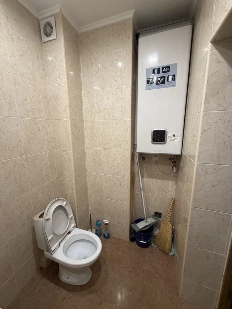 Продається 1-кімнатна квартира в ЖК "Вишиванка", 52м2, 3-й поверх, центр города