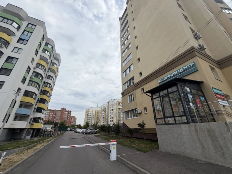 Продається 1-кімнатна квартира, вулиця Йови, 1
