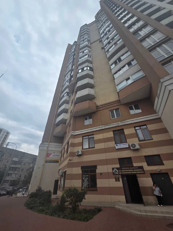 Продажа 1-комнатной квартиры в центре Борисполя, БЕЗ КОМИССИОН