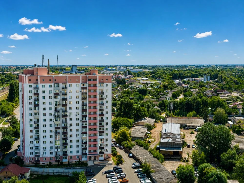 Продаж 1-кімнатної квартири 48.8 кв.м в ЖК «Сонячний» вул. Привокзальна, м. Борис