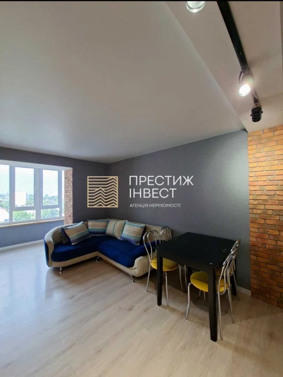 RESALE 2-bedroom apartment on Headovato Street