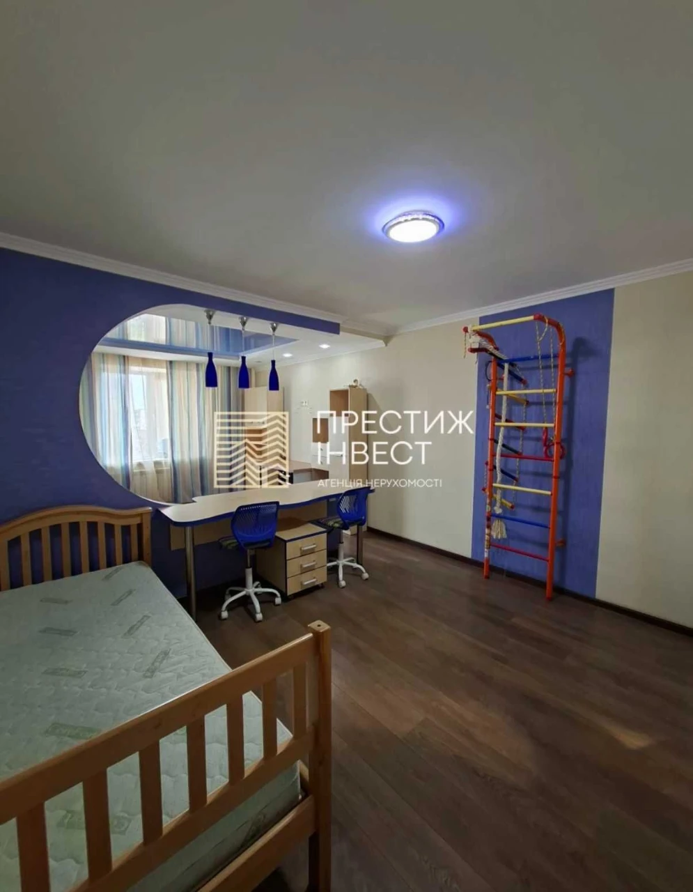 RESALE 2-bedroom apartment on Headovato Street