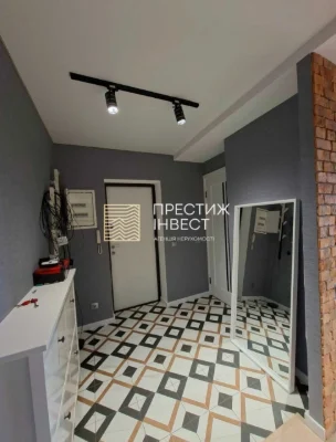 RESALE 2-bedroom apartment on Headovato Street