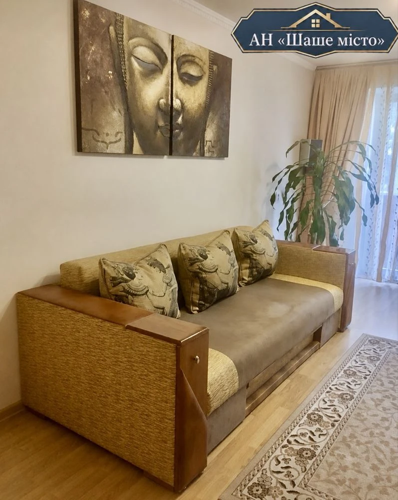 Продаж 2-кв 51.3 кв.м, район УМБ-17, м. Бориспіль, з меблями та технікою