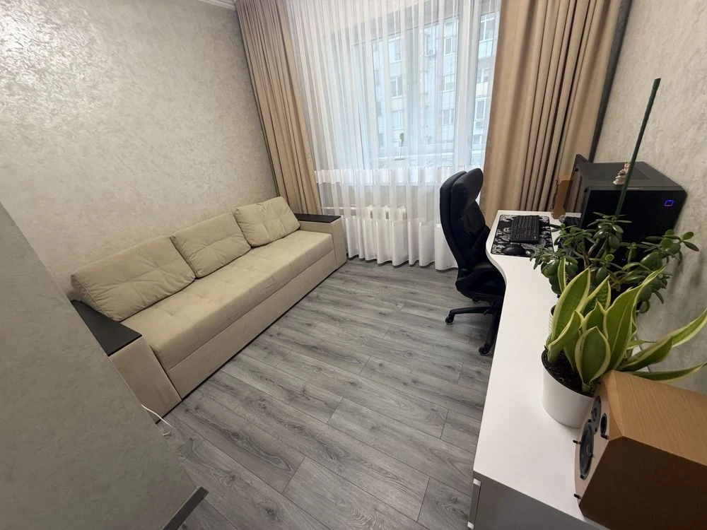 For Sale: 3-room apartment, Babkina Street 12, 4th floor/9, Eco district