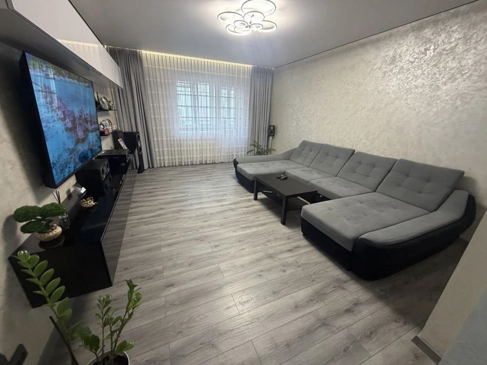 For Sale: 3-room apartment, Babkina Street 12, 4th floor/9, Eco district