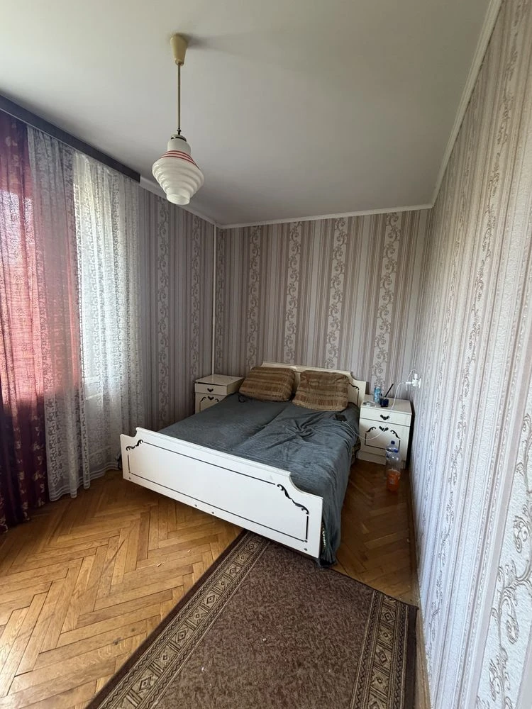 Sale of a 3-room apartment