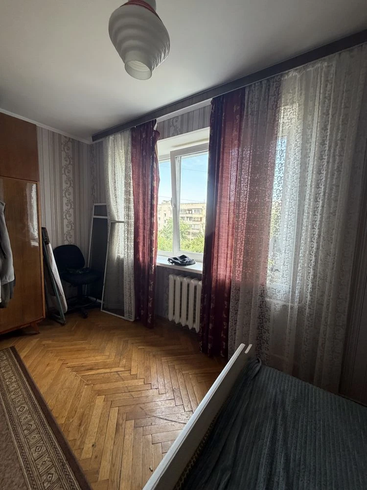 Sale of a 3-room apartment