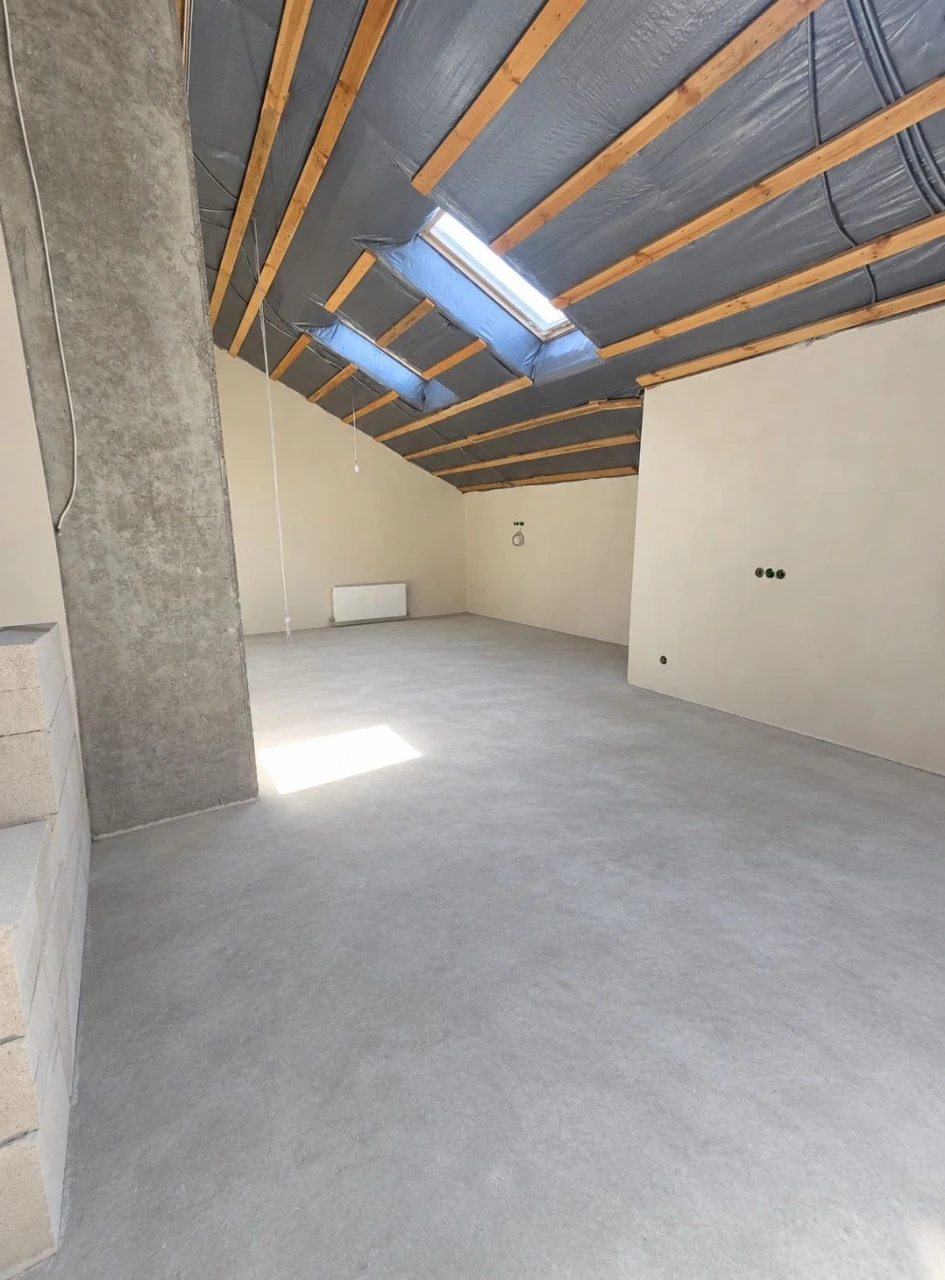 Продається 2-кімнатна квартира 60 м² після будівництва!