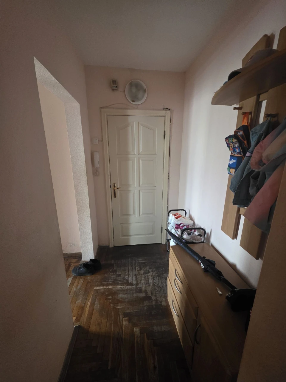 Corner, enclosed area.