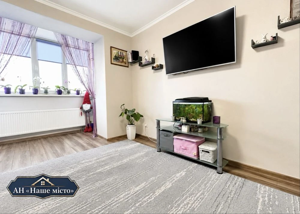 Продаж 3-кв  76 кв.м ЦЕНТР вул.Нова,31 Закрита територія Ком