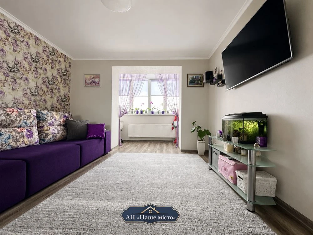 Продаж 3-кв  76 кв.м ЦЕНТР вул.Нова,31 Закрита територія Ком