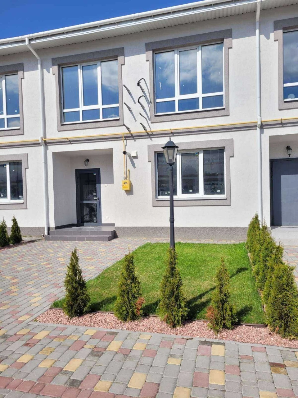 Продається 2-кімнатна квартира 80 м². Бориспіль. Газ. Продаж по сертифікату.