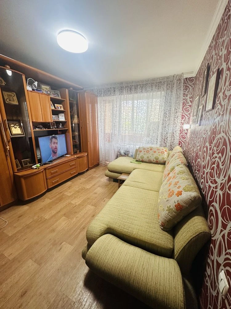 Продаж 1к квартири 30м² в центрі Борисполя, вул. Нижній Вал