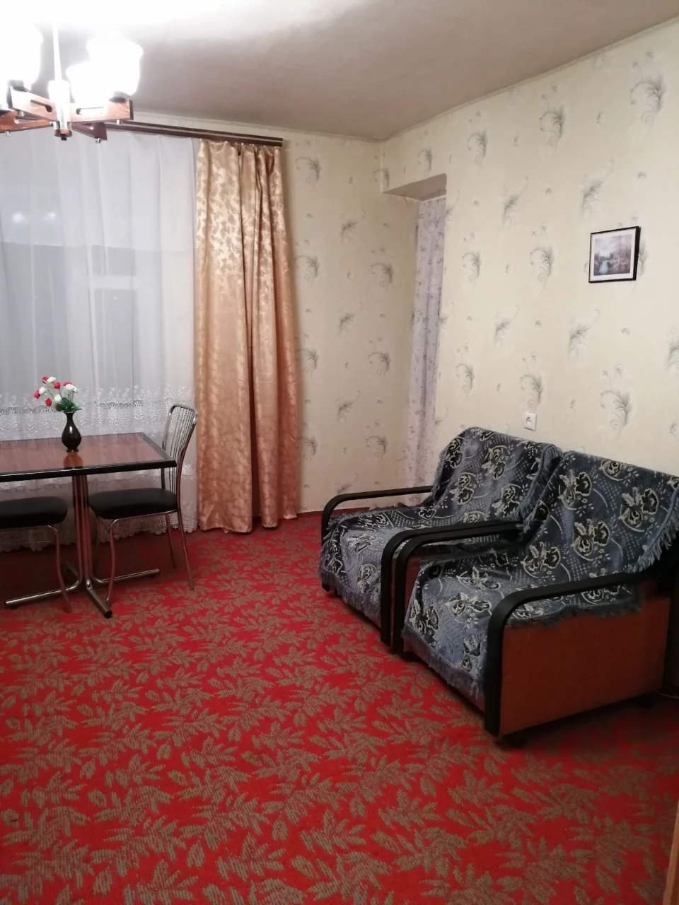 Продам  2 кім.квартир в центрі міста.