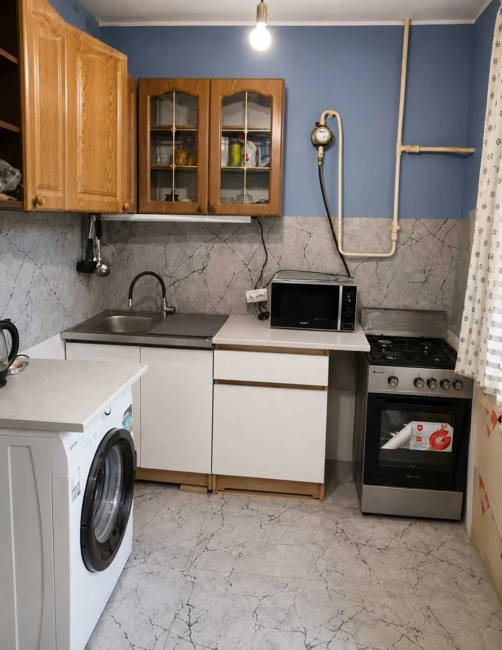 Продаж, Ваучери, 1-кімнатна квартира, 1-й поверх, район 3 школи