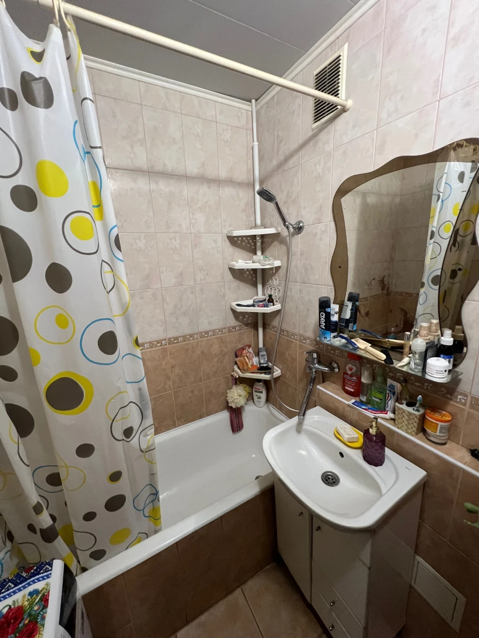 Продаж двокімнатного житла в місті Бориспіль.