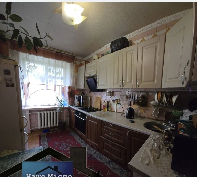 Продажа 3-к квартиры, центр города Борисполь