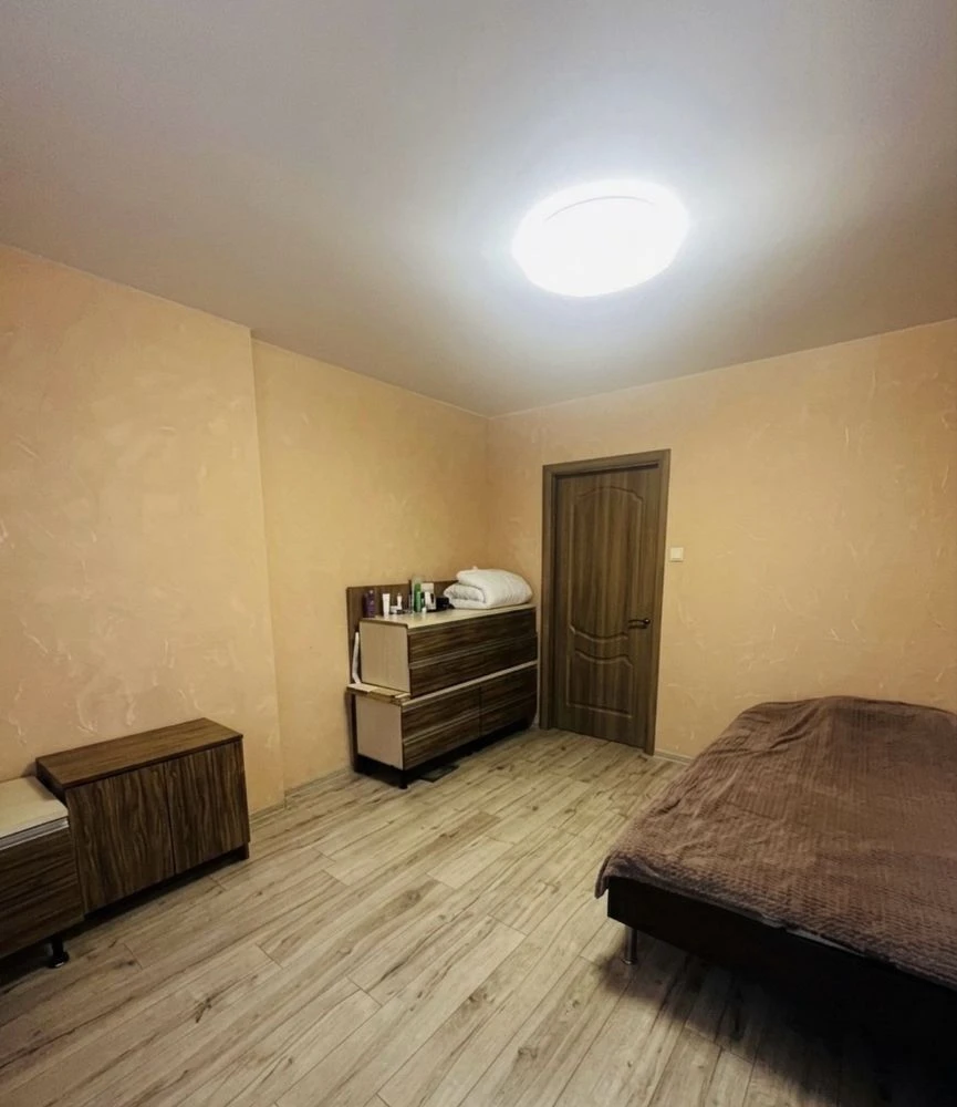 Продажа 4-комнатной квартиры 104 м² с ремонтом и мебелью