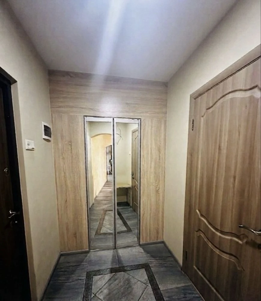 Продажа 4-комнатной квартиры 104 м² с ремонтом и мебелью